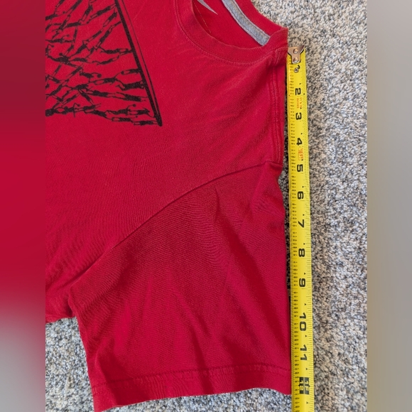 Vtg Nike Basketball Players Net Cotton Tshirt Red/Black Boys Size XL Y2K - Picture 7 of 9